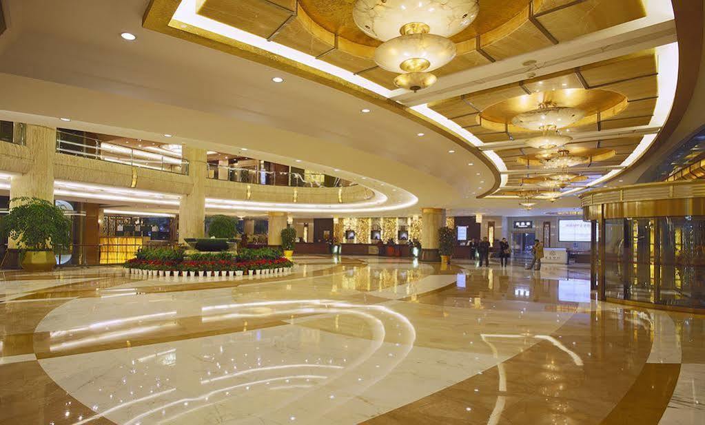 Empark Grand Hotel Чунцин Экстерьер фото