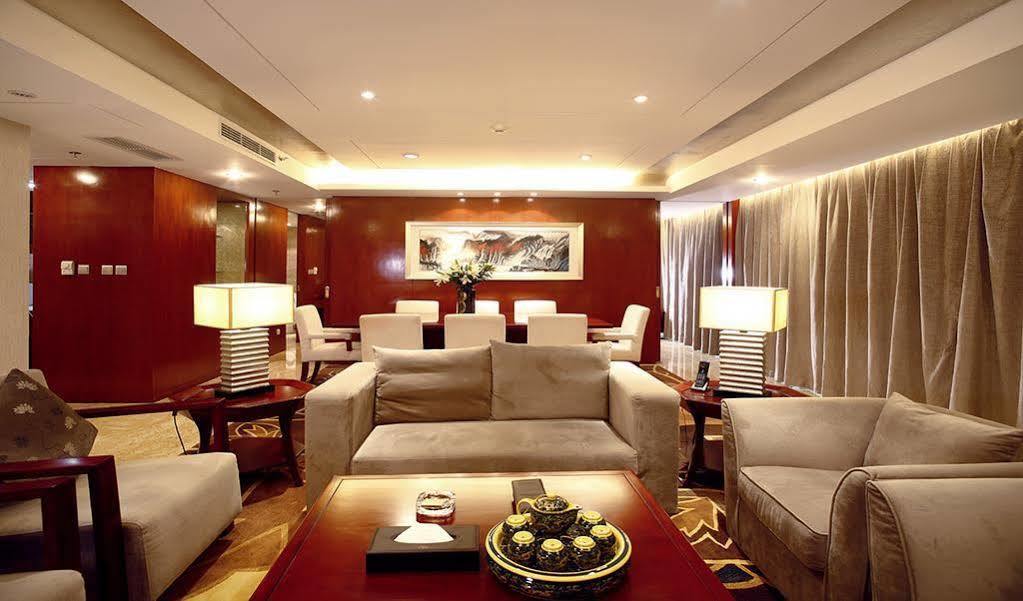 Empark Grand Hotel Чунцин Экстерьер фото